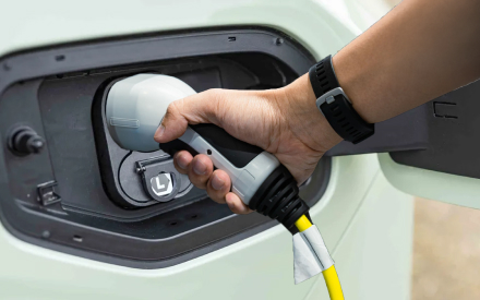 Record UK public charging points planned for 2025